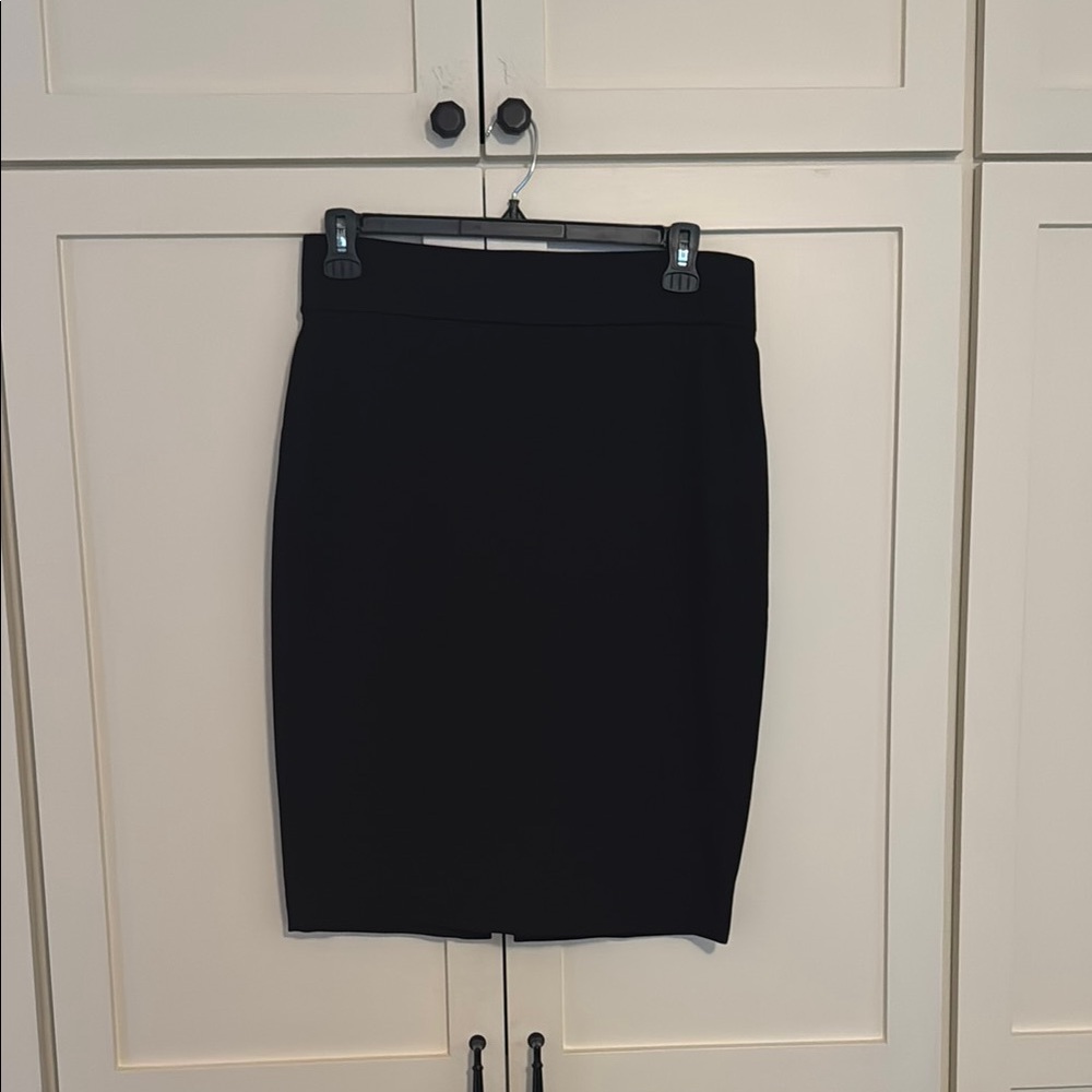 (New With tags) ANTONIO MELANI Black Knee-Length Pencil Skirt for Work